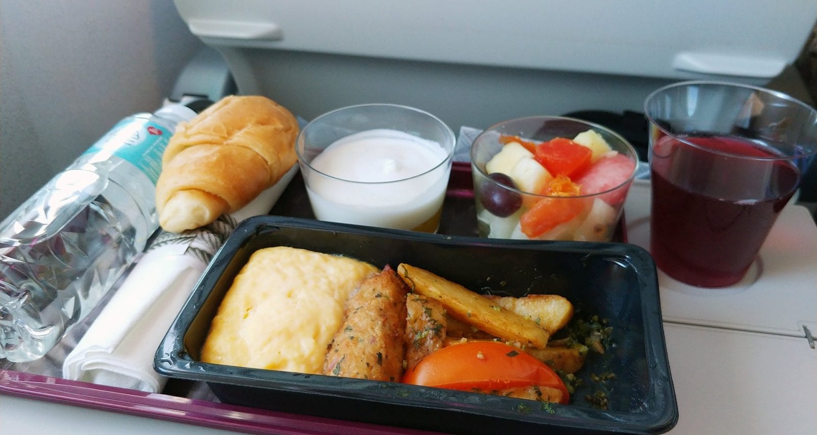 food & bevarage on plane