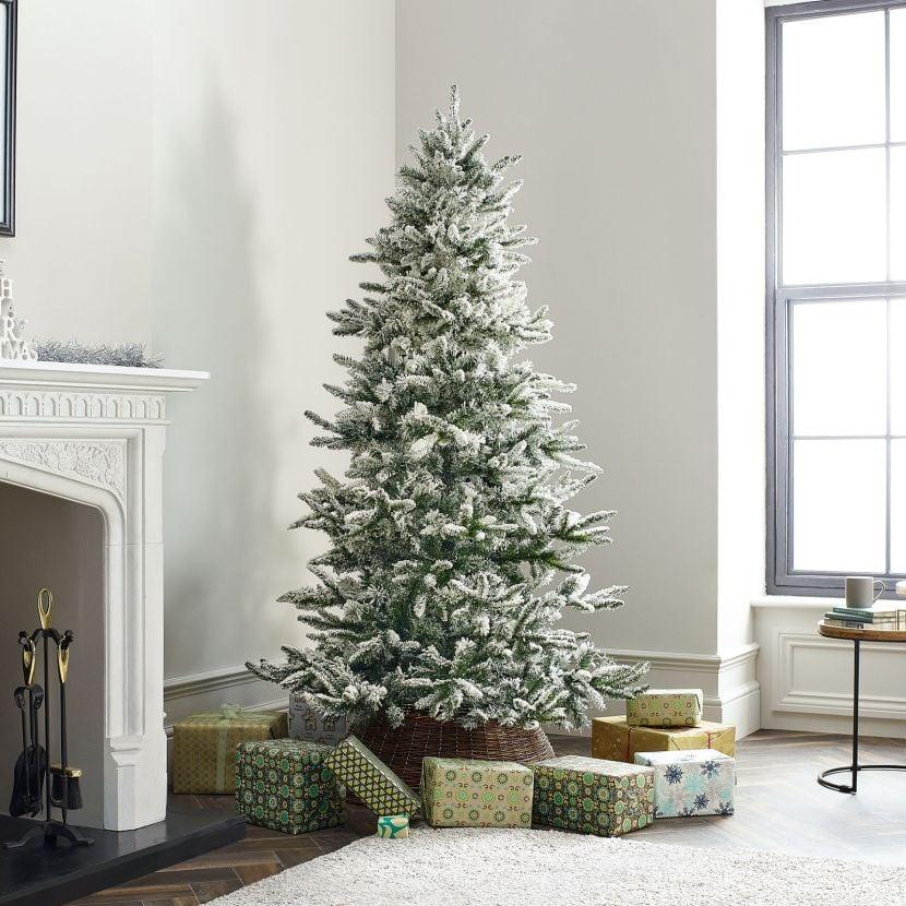 Should you choose frosted Christmas tree?